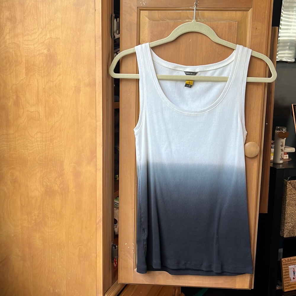 Eddie Bauer. Medium ombré tank top. White, grey, black.